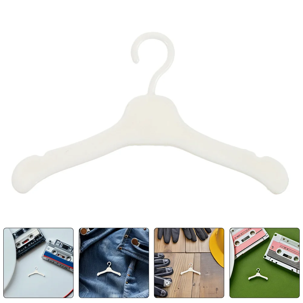 

80 шт., компактные пластиковые вешалки для мини-одежды, органайзер для одежды, дисплей для хранения, настенные крошечные вешалки для кукольного домика