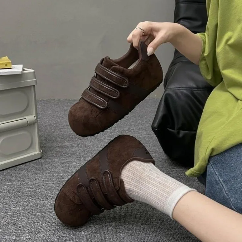 2026 New Pure Color Retro Casual Shoes for Women Internal Height Increased Sneakers Girls Velcro Walking Shoes Zapatos De Mujer