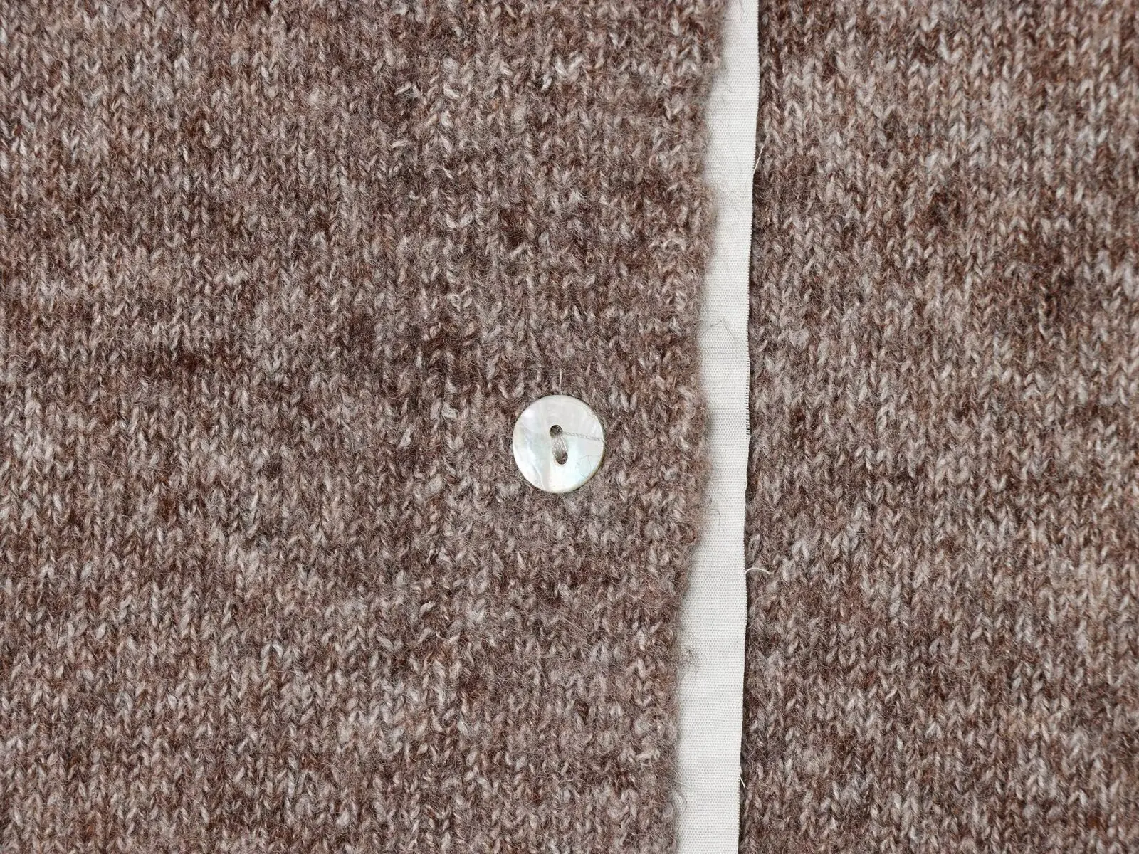 2025 أزياء المرأة اللون منعت محبوك سترة عارضة أزياء الخريف/الشتاء أعلى اللون منعت سترة مشغولة من الصوف جولة الرقبة الخطيئة