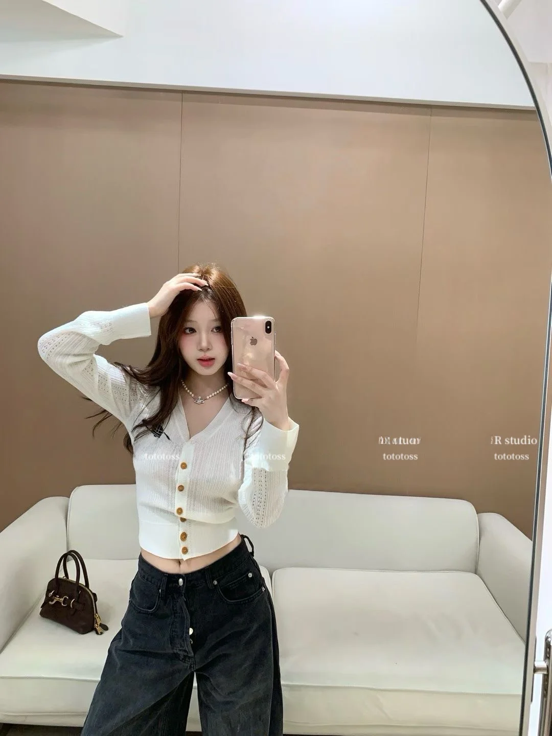 

Элегантный вязаный кардиган с V-образным вырезом, вышивкой и ажурными вставками, укороченный, с эффектом утягивания талии, повседневный...