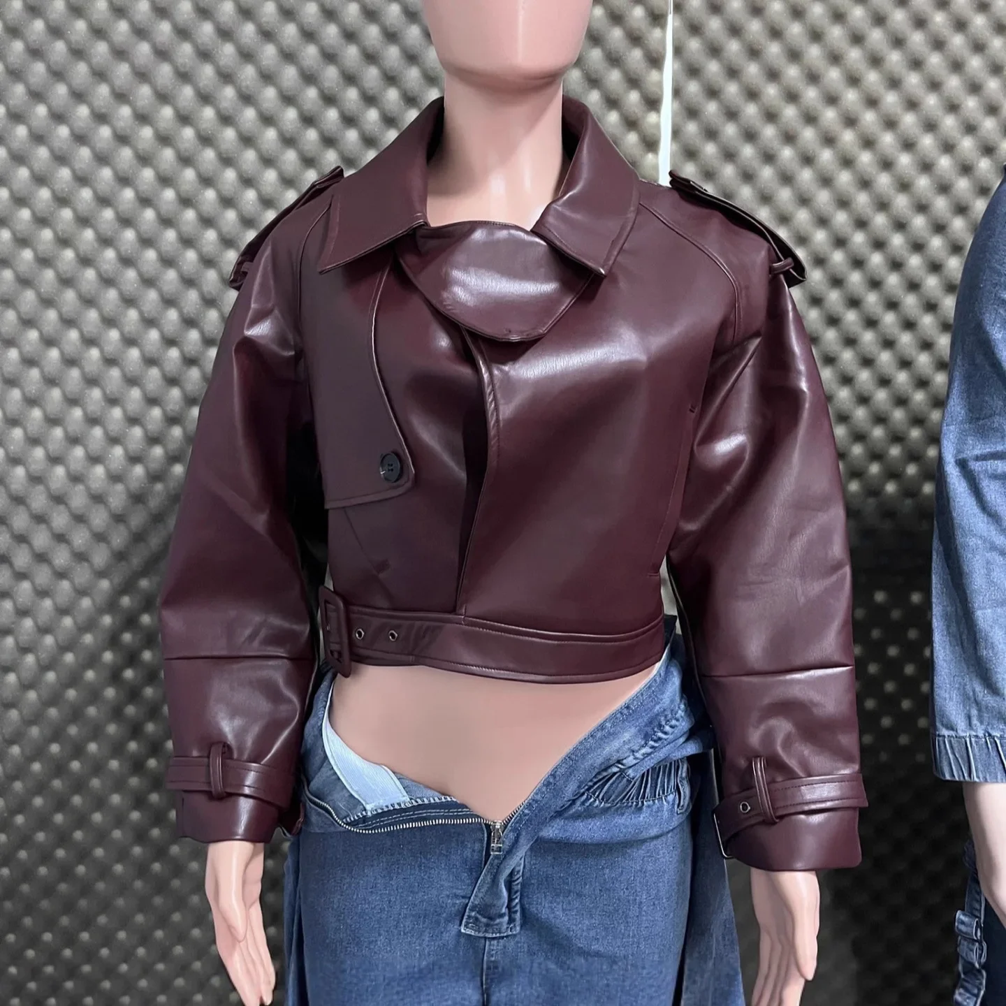 2025 Autumn New Women's Clothing Fashion Simple Retro Locomotive Style Jacket Lapel Long Sleeve Short Coat