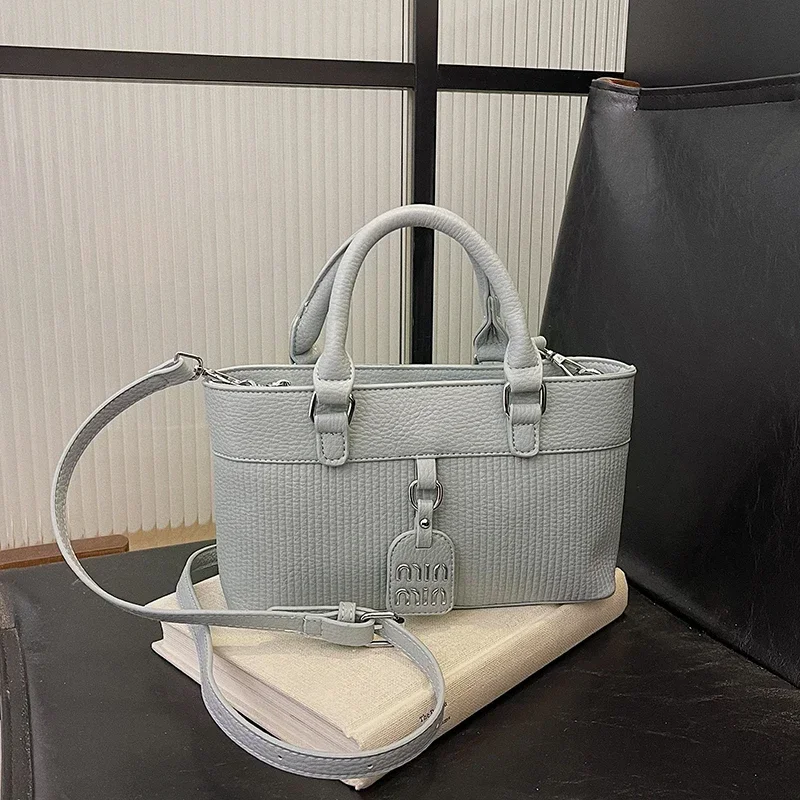 

Classic Parisian Style Diaper Bag Elegant Minimalist Crossbody Bag For Women Luxury Leather Tote Vintage Fashion