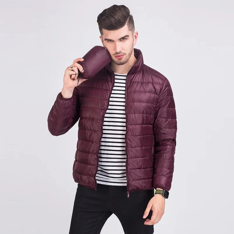 Chaqueta de plumón corta y ligera para hombre, chaqueta cálida con cuello levantado a la moda, nuevo estilo, 2023