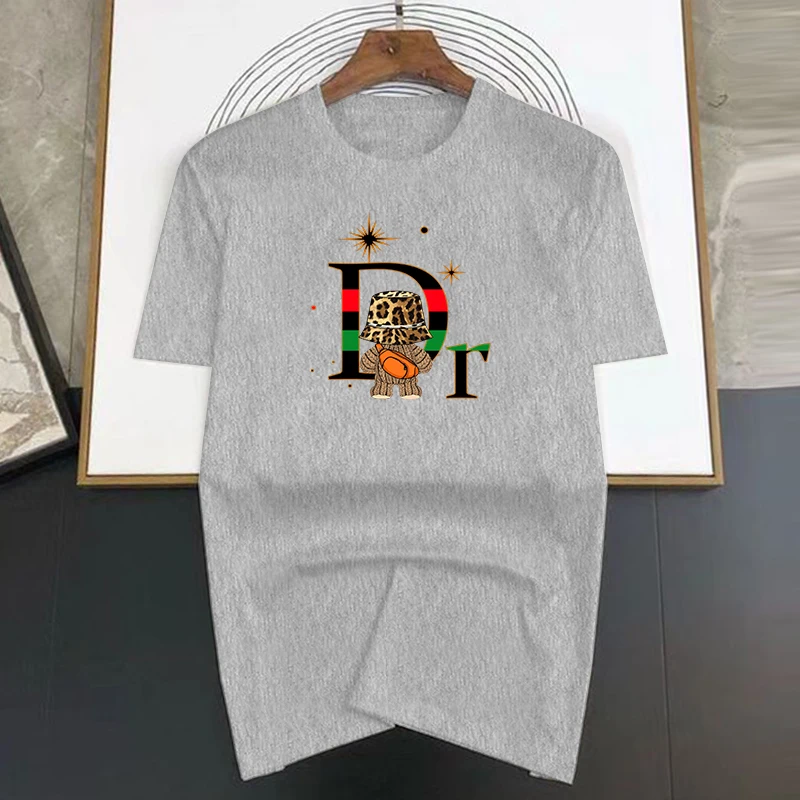 

Bear's back Print New Trendy T-shirt Women's Leisure Fashion Summer Round Neck T-shirt Pure Cotton Top Cupcakes