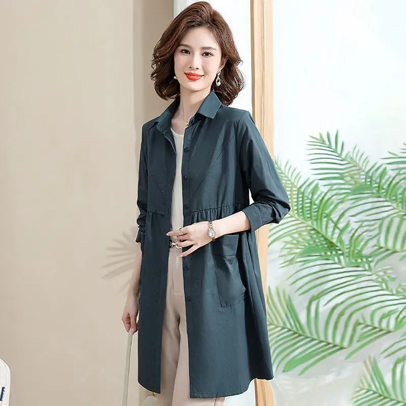 Moda risvolto tasche impiombate pieghe trench abbigliamento donna 2025 autunno nuovo pendolare allentato top cappotti tutto-fiammifero