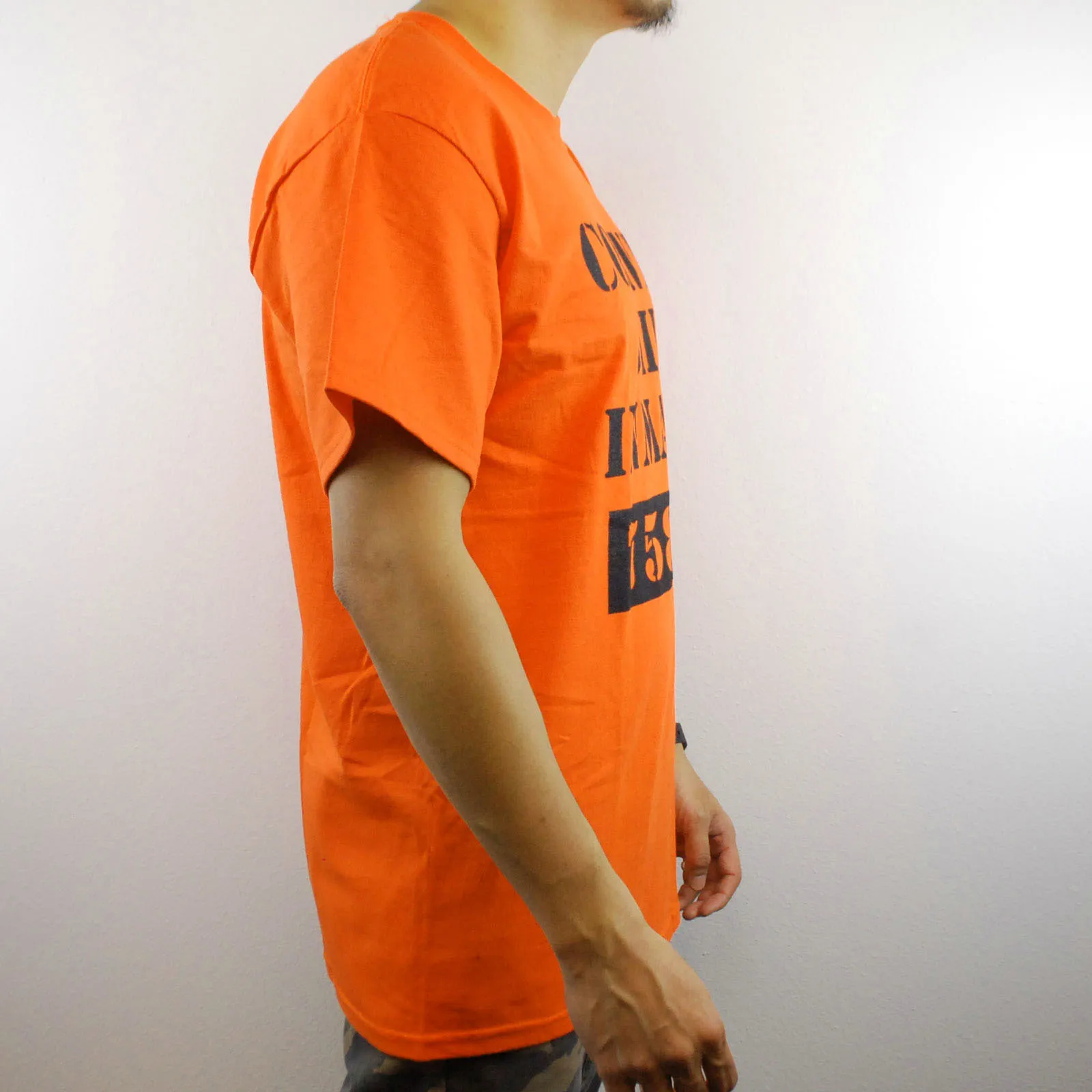 تي شيرت كاونتي جيل قنيمة السجن المضحكة للهالوين باللون البرتقالي 100% قطن