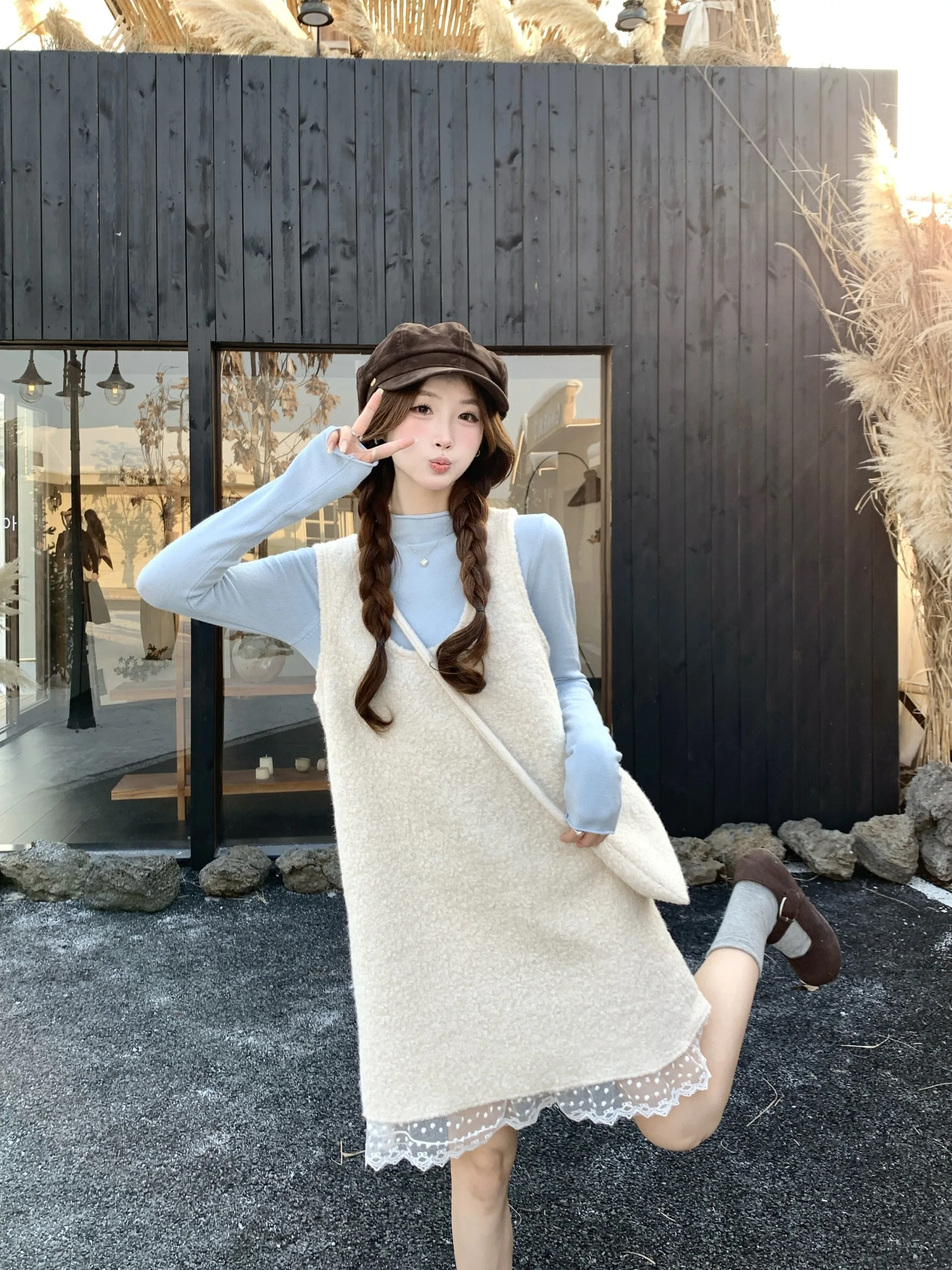 Suéter de punto para mujer Dr con empalme de encaje, corte holgado, ropa informal de otoño, conjunto de falda acampanada de longitud media