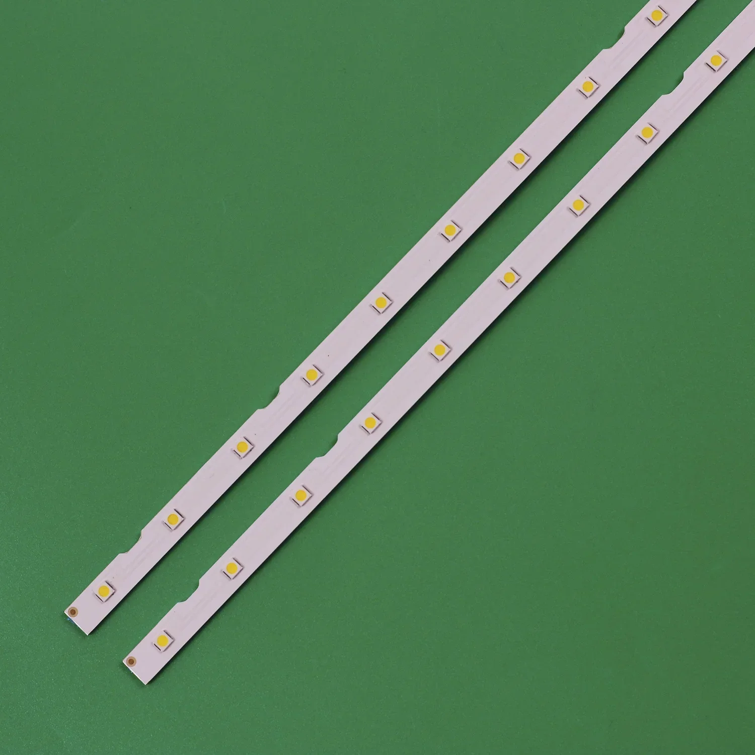 LED Strip สําหรับ UE40NU7120U UE40NU7140 UE40NU7180 UE40NU7182U UE40NU7190 UE40NU7192U UE40NU7199 UN40NU6070 UN40NU7200 UE40NU7195