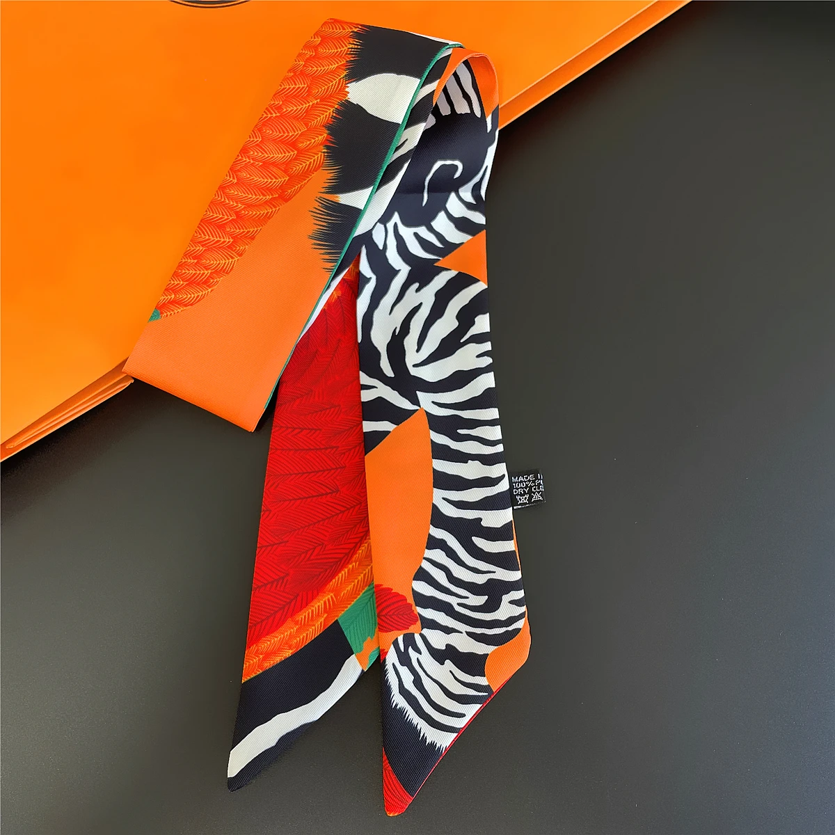 2023 Brand Design Pegasus Zebra Women Scarf Luxury Silk Scarf Fashion Hair Headband Foulard Skinny Bag Scarves Neckerchief