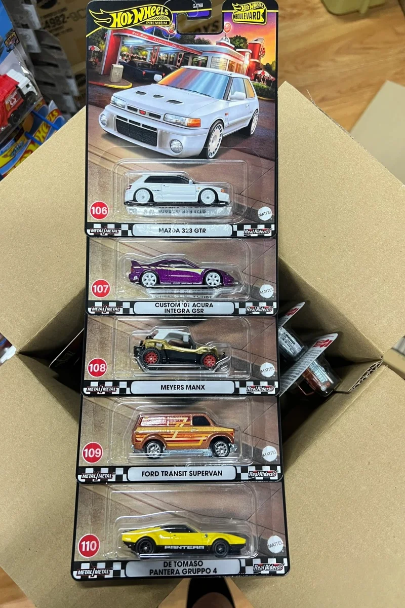 

В наличии: Коллекционная модель автомобиля Hot Wheels Premium GJT68 Boulevard Y Case Series, литая под давлением, с металлическим кузовом, игрушка-сюрприз