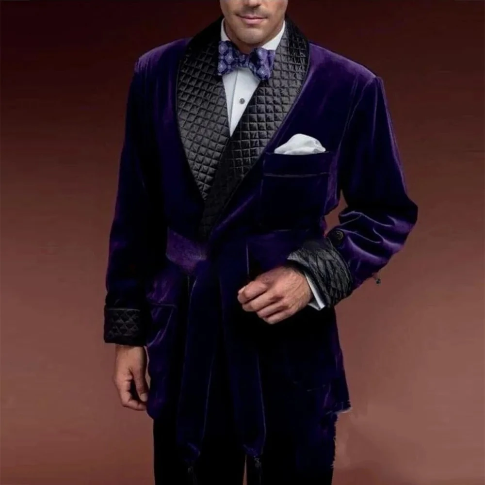 กํามะหยี่สีเขียวสูบบุหรี่แจ็คเก็ตสําหรับชายกับเข็มขัดสีดําLapel Prom Blazer Custom Made Man Dinner Evening Party Coat 2025