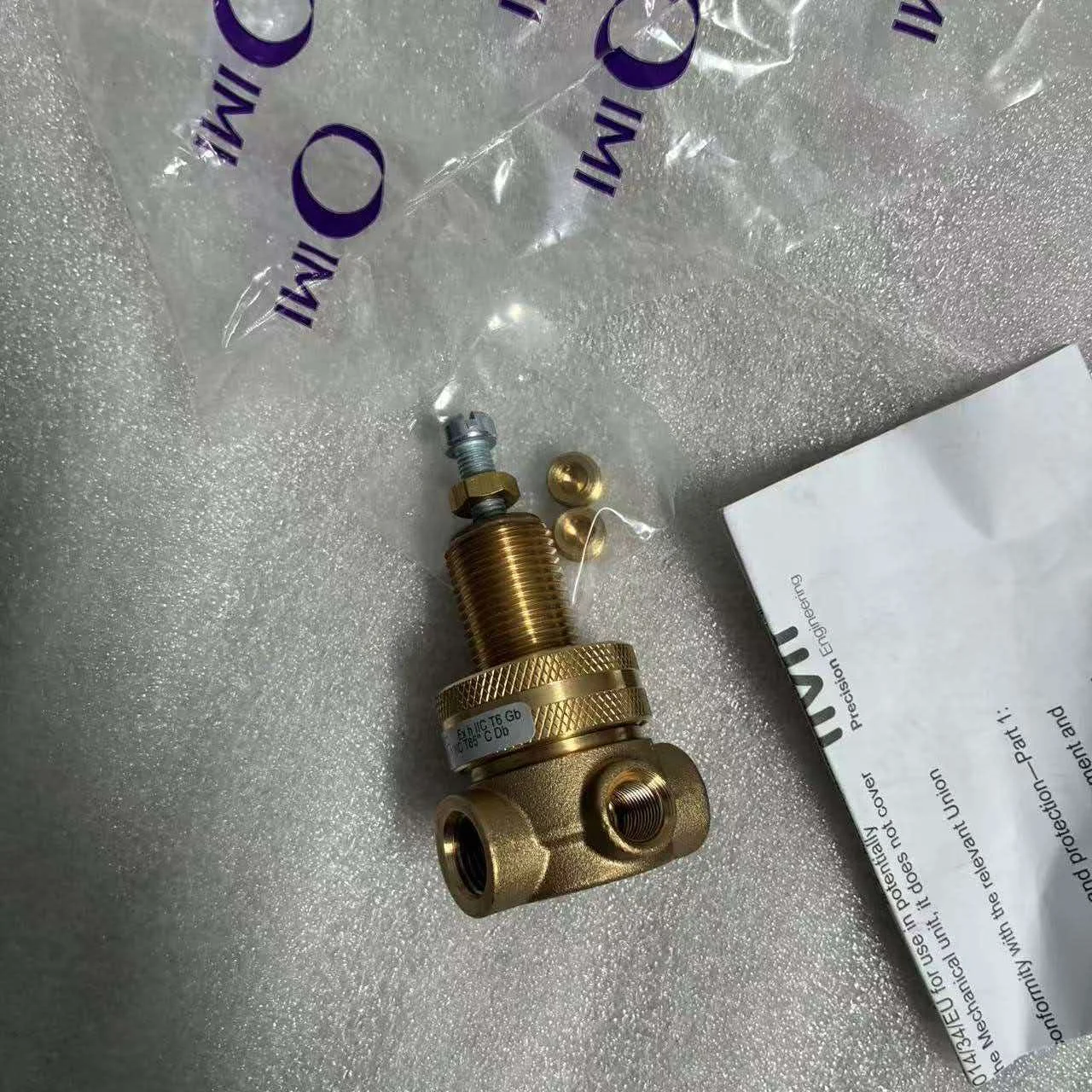 R06-222-RNAG, Norgren IMI, pressure reducing valve, G1/4 'thread