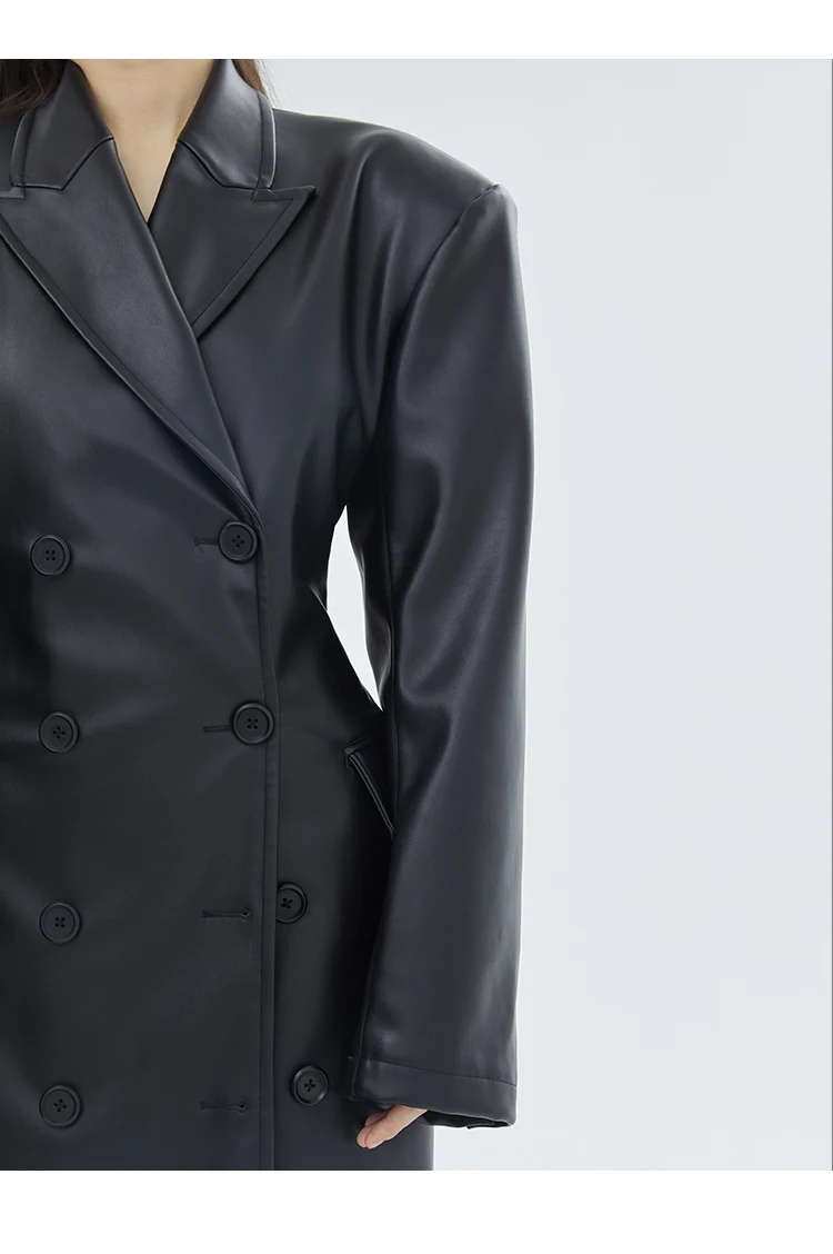Lautaro Spring Autumn Long Black Fitted Soft Pu Leather Trench Coat for Women with Shoulder Pads Luxury Designer Clothing 2023