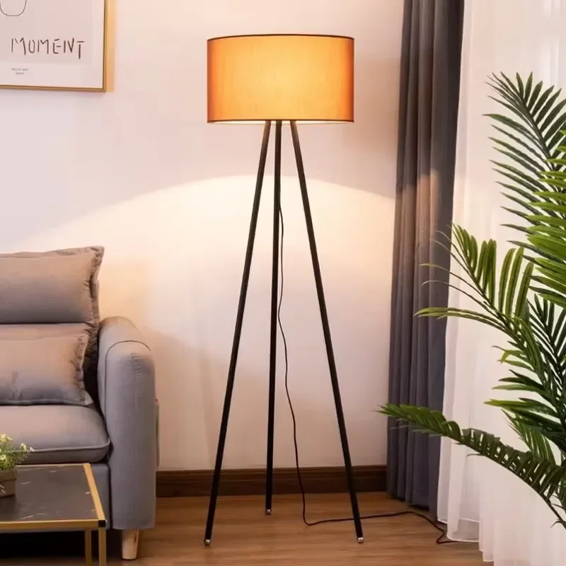 Modern Decorative Vertical Linen Tripod Metal Floor Lamp for Hotel Reading Room Bedroom