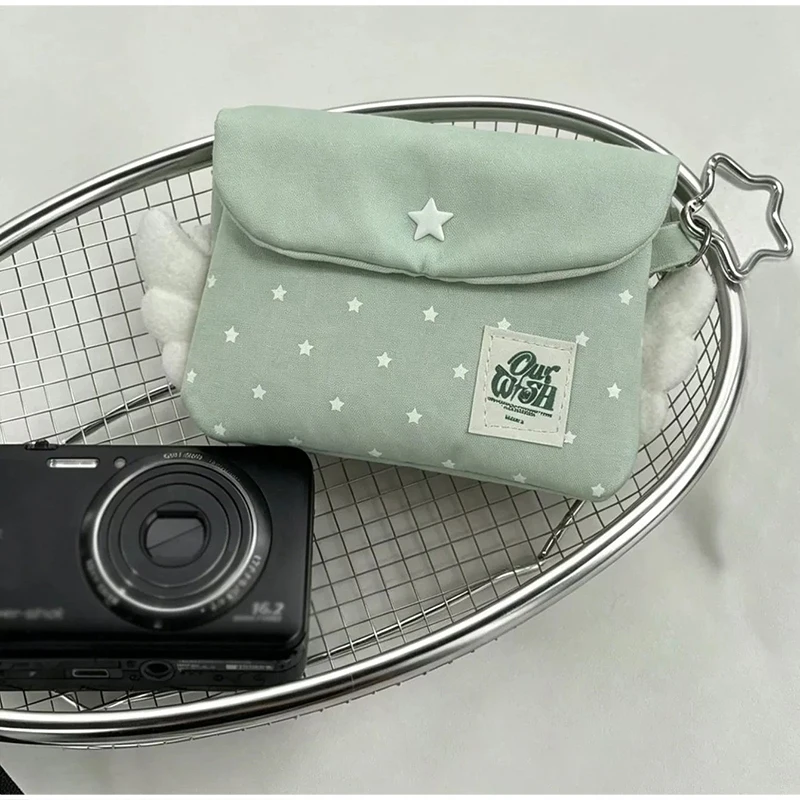 bolsa-de-moedas-pequena-de-tecido-verde-claro-com-estampa-de-estrelas-e-asas-de-anjo-bolsa-para-cartoes-pingente-de-fivela-em-formato-de-estrela-de-cinco-pontas-bolsa-para-fones-de-ouvido