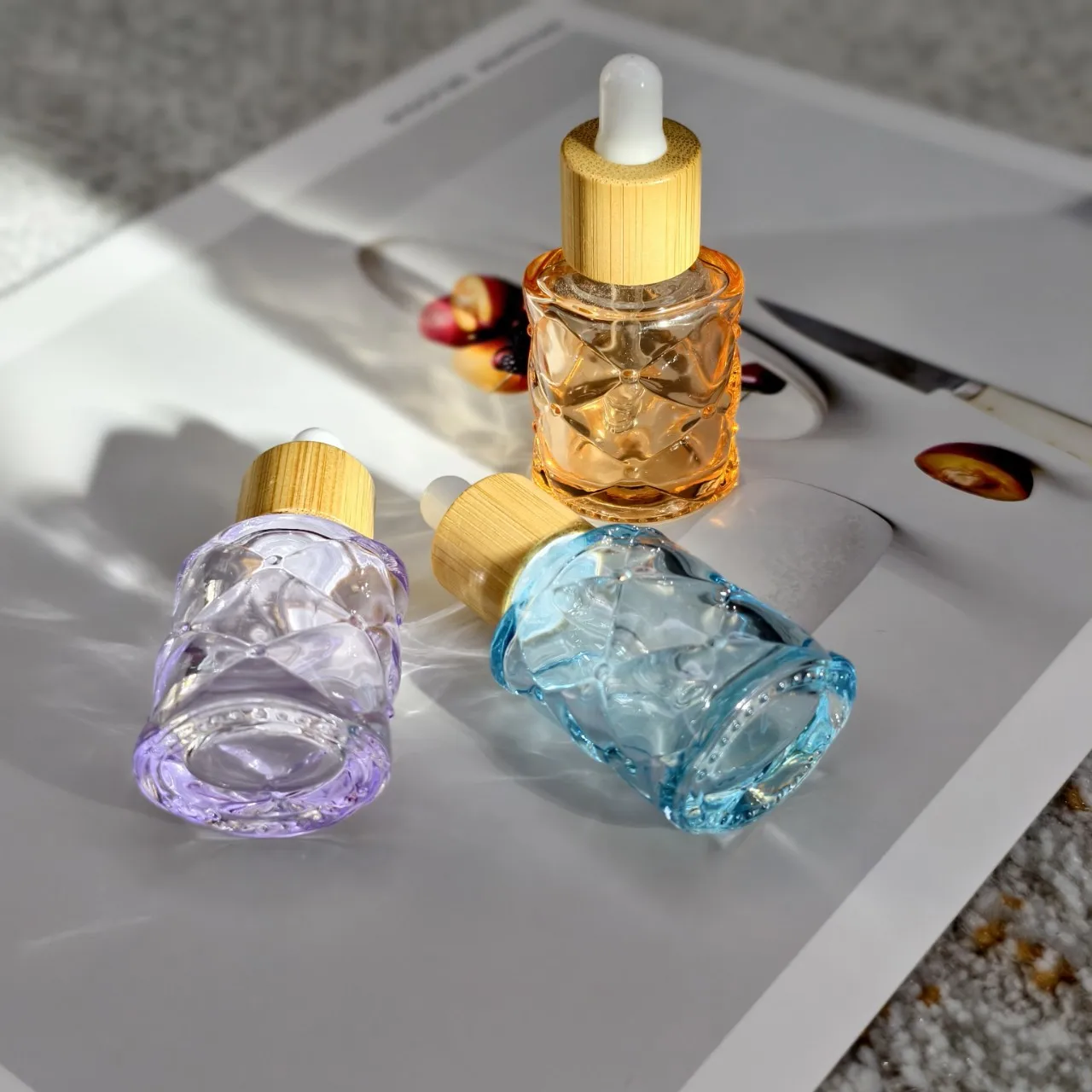 Flacone contagocce con coperchio in bambù Contenitore per pipetta in vetro da 10 ml Imballaggio Bottiglie contagocce Olio essenziale per la cura cosmetica della pelle