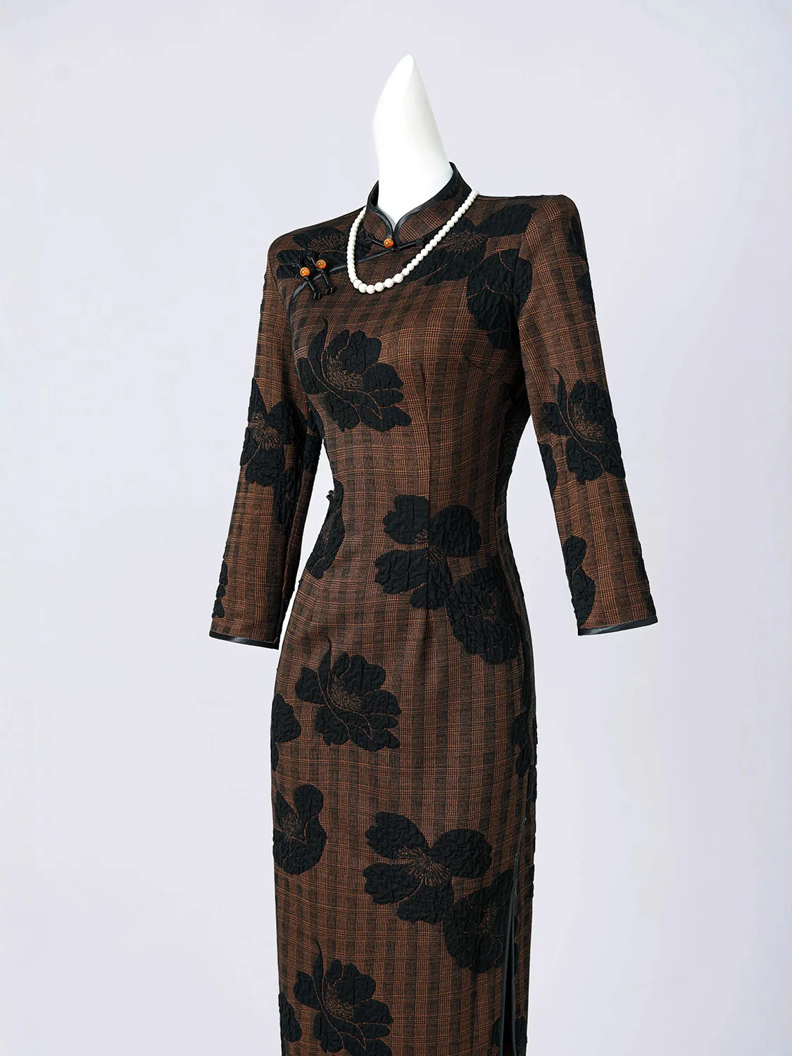 

Красное длинное осеннее платье Ципао в китайском стиле 2021, женская облегающая шаль в стиле ретро, комплект из двух предметов, весеннее платье Ципао