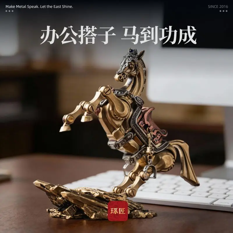 رائعة هدية صندوق نسخة الحصان العام الشخصية جبل MOC اللبنات المغناطيسي انفصال تمثال معدني الطوب اللعب