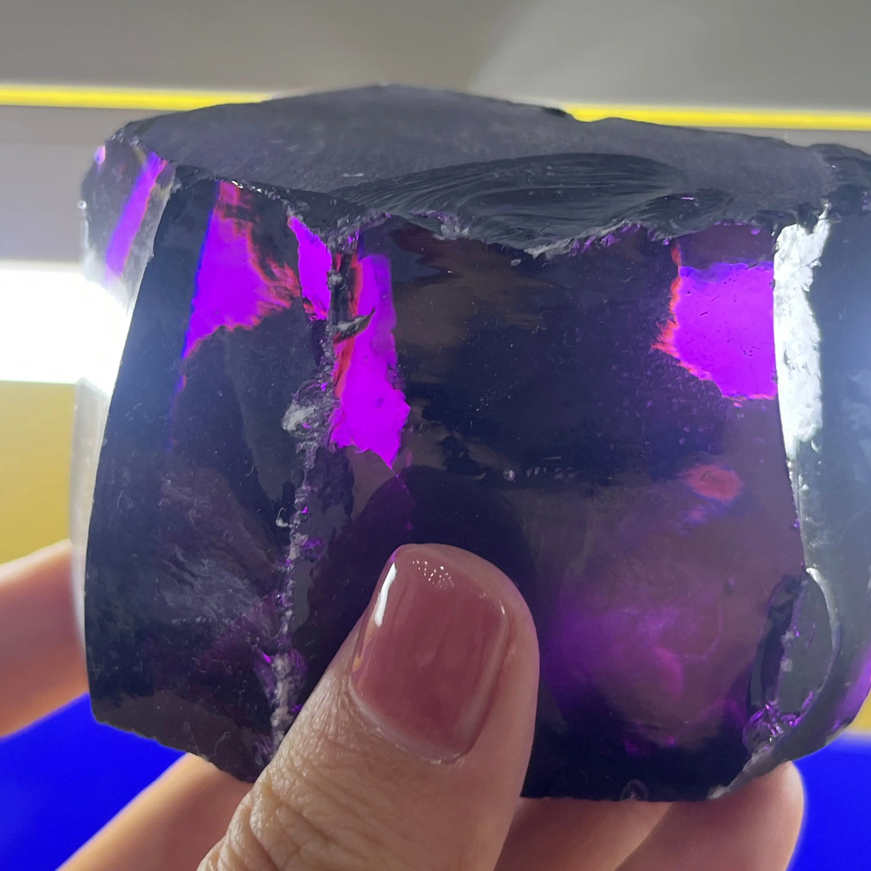 1kg/Bag Violet Color Synthetic Cubic Zirconia Rough Uncut CZ Zirconia Raw Material For Loose Gemstones Making