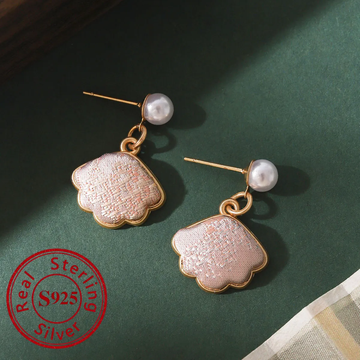 

Four Leaf Clover Embroidered S925 Earrings Women Handmade Chinese Style Song Brocade Everyday Wear Ethnic Style Jewelry Gift