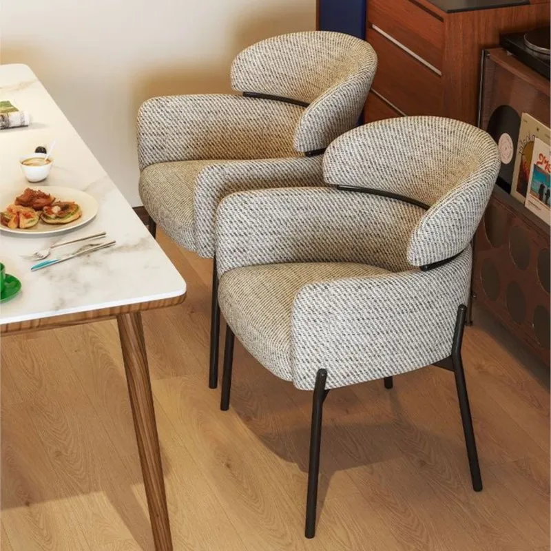 İtalyan Minimalist Yemek Sandalyesi Hafif Lüks Ev Retro Restoran Otel Sandalyesi Hafif Lüks İskandinav Yemek Masası Sırtlıklı Sandalye
