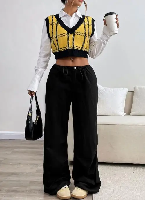 

Autumn V-Neck Wool Plaid Vest Fashionable Contrasting Color Splicing Plaid Print Women's Sleeveless Exposed Navel Knitted Vest