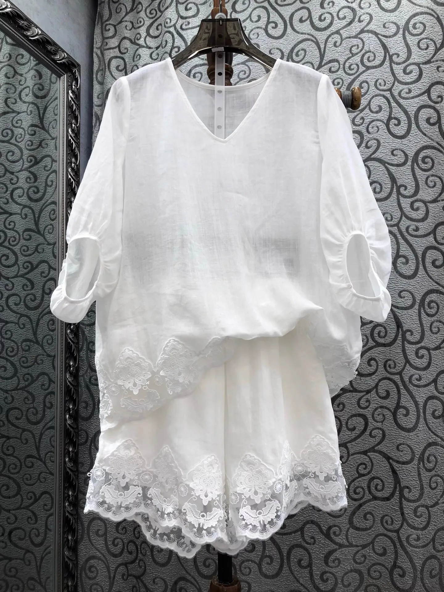 

100%Ramie Short Sets 2025 Summer Designer Fashion Clothes Set Lady Lace Patchwork Tops Blouse+Elastic Waist Linen Short Suits