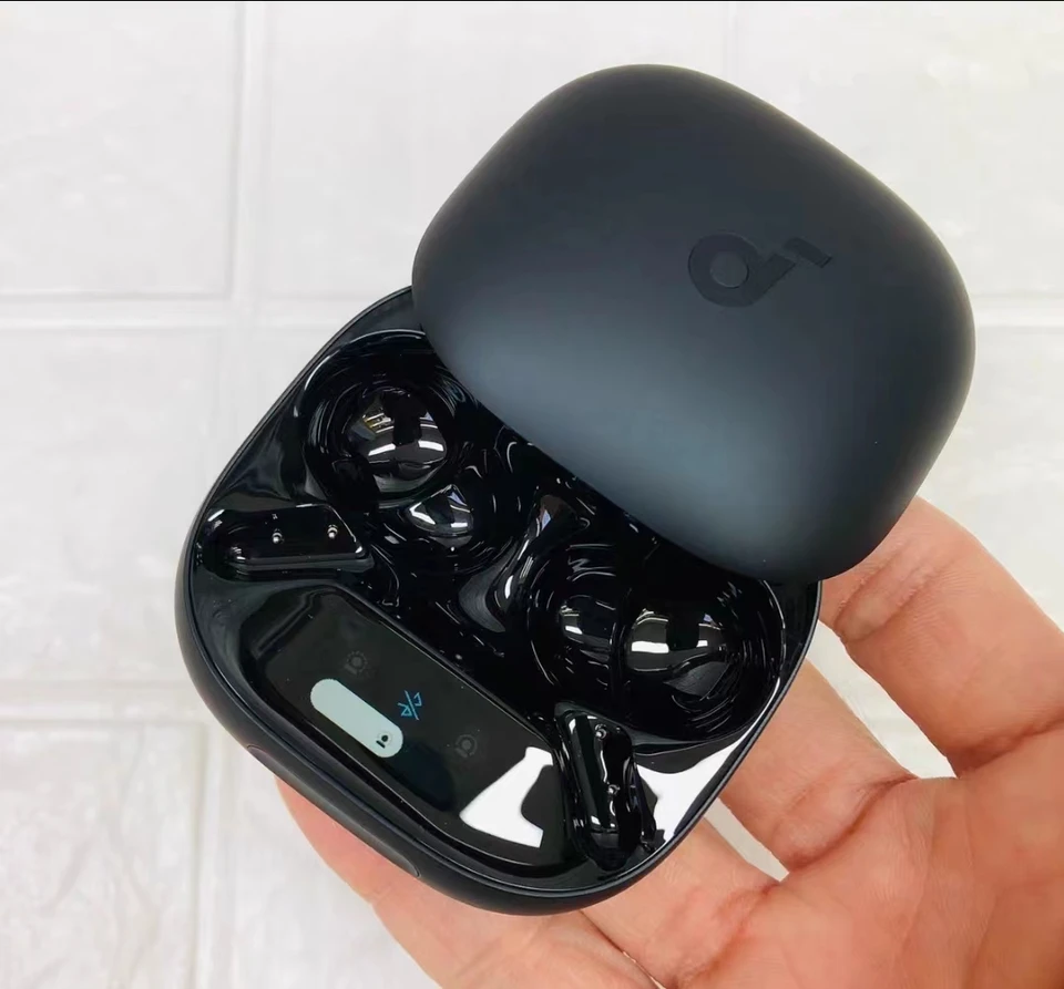 Anker Soundcore Liberty 4 Pro 充電ケースの交換部品 充電式 左側