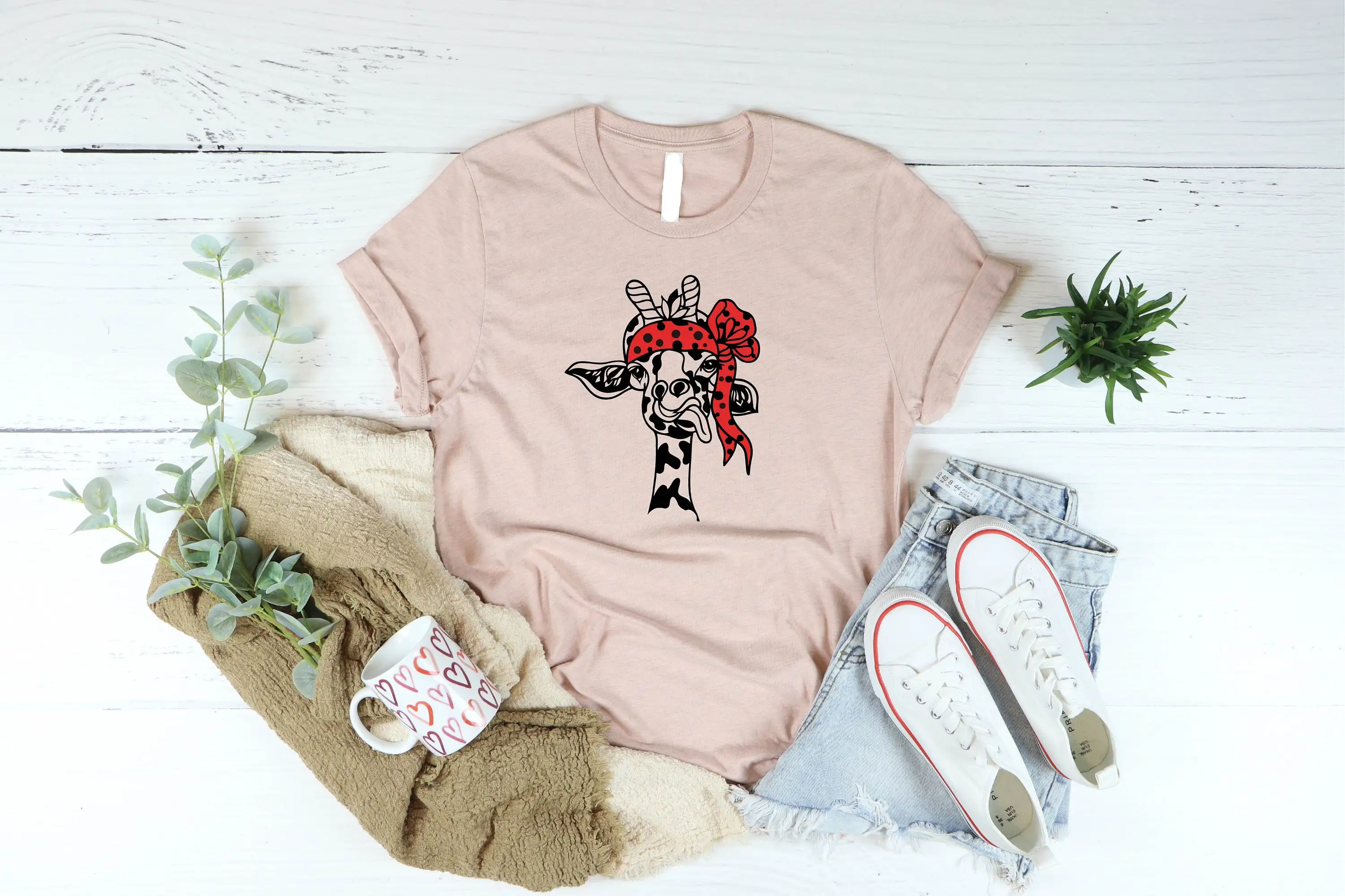 

Christmas Giraffe Gift T Shirt For Women Animal Outfit Santa Hat Lover Cute
