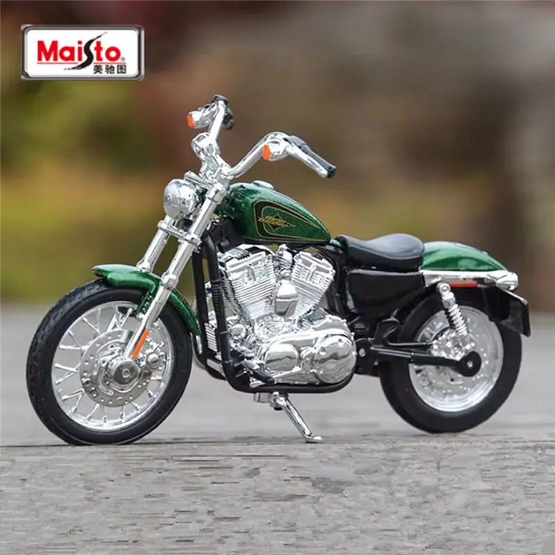 Maisto 1:18 Harley XL 1200V Seventy-Two Alloy Motorcycle Model Diecasts Metal Street Motorcycle Model Simulation Childrens Gifts