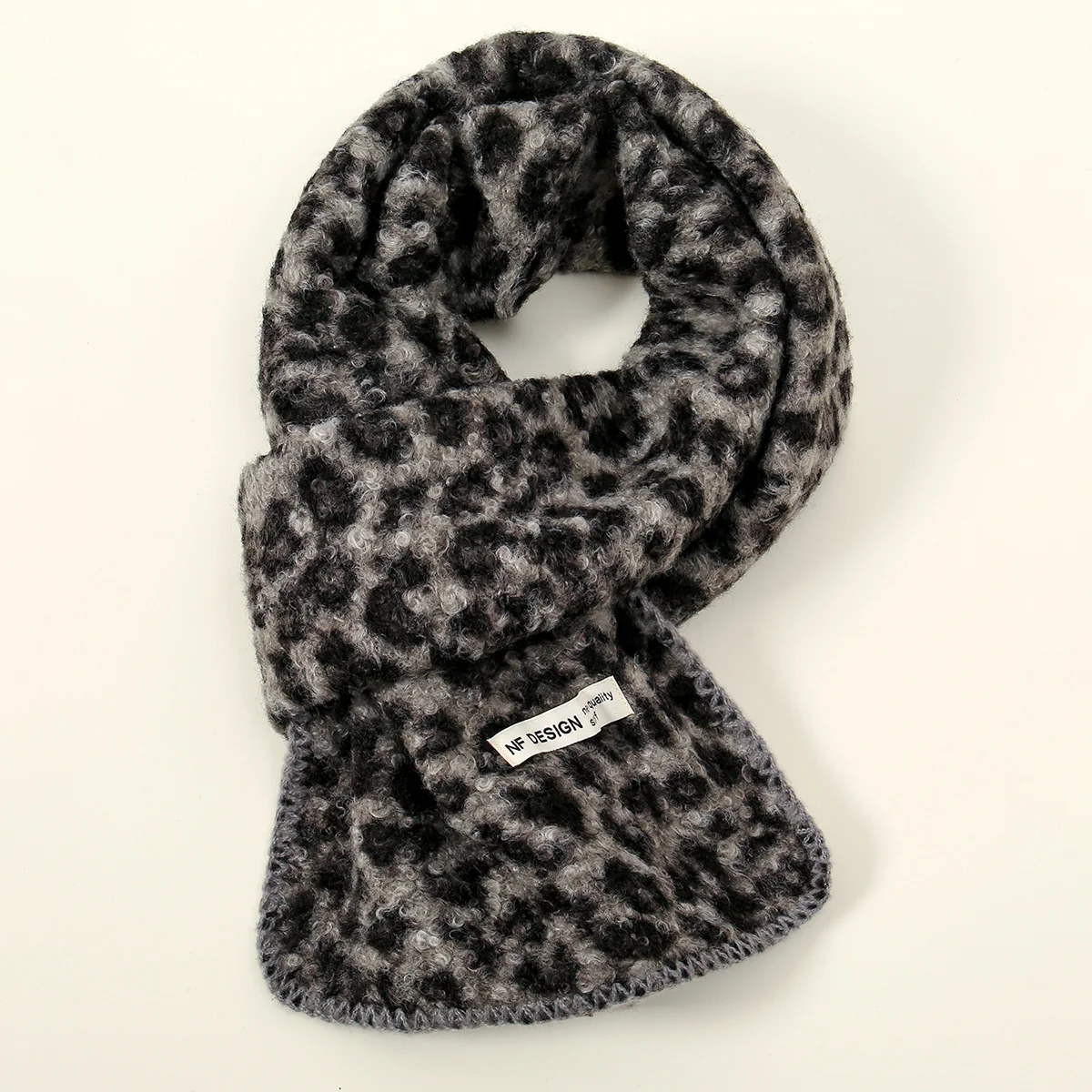 

Новое поступление, плюшевый шарф с леопардовым принтом для женщин, зимние теплые шали, шейный платок, простые мягкие длинные накидки, уличные ветрозащитные шарфы