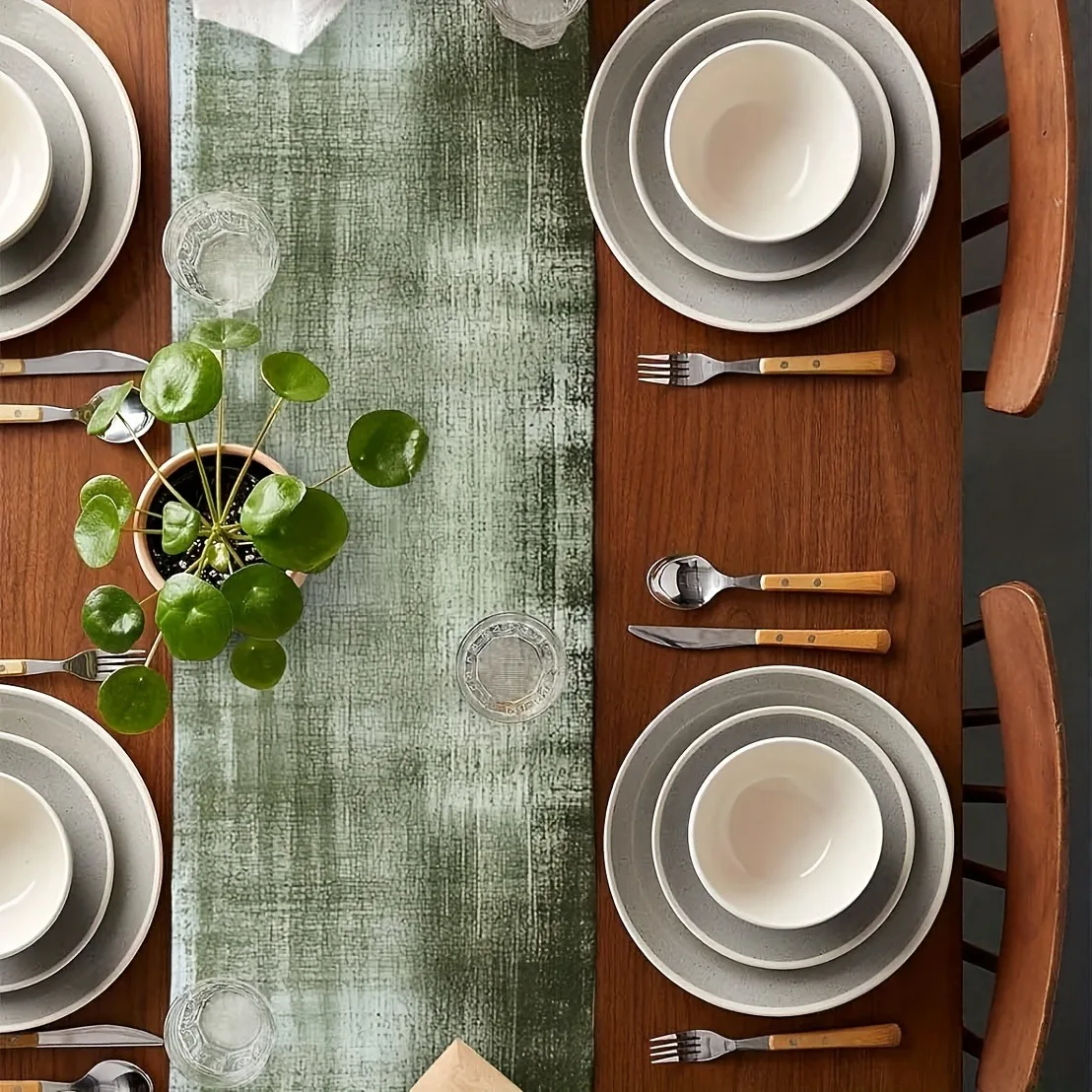 Vintage Distressed Green Table Runner, Crackle Texture Gradient Print, Farmhouse Rustic Dining Table Home Party Decor