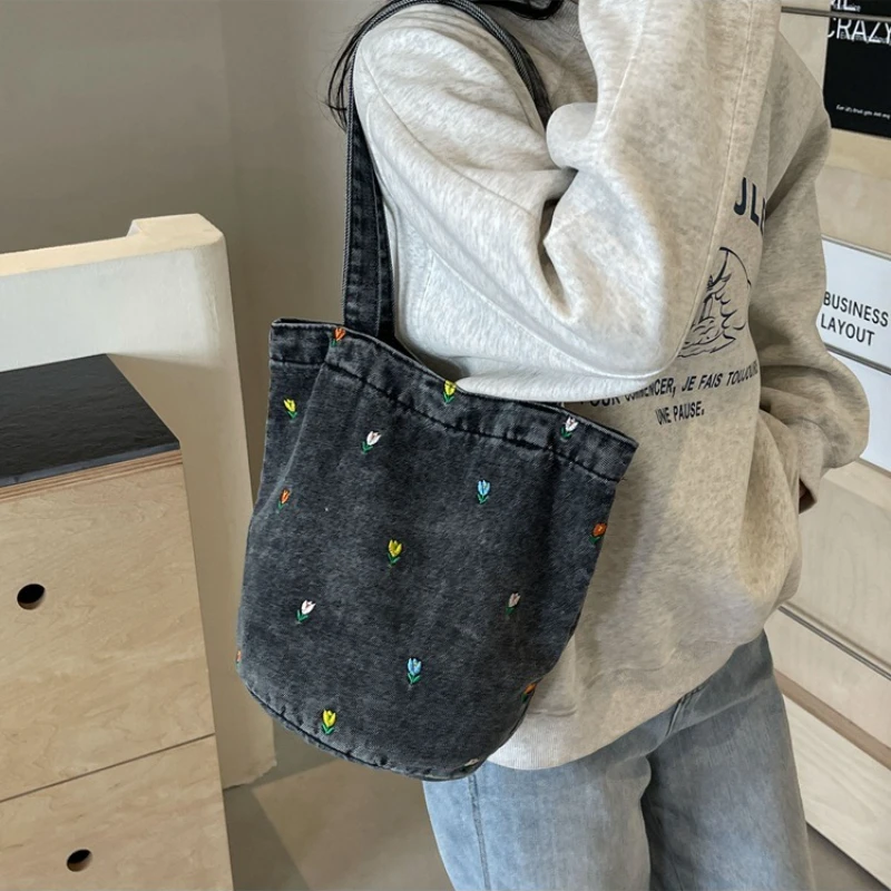 

Summer Niche Canvas Bag Embroidery Portable Denim Fashion Large-capacity Shoulder Bag Commuter Shopping Storage Bag