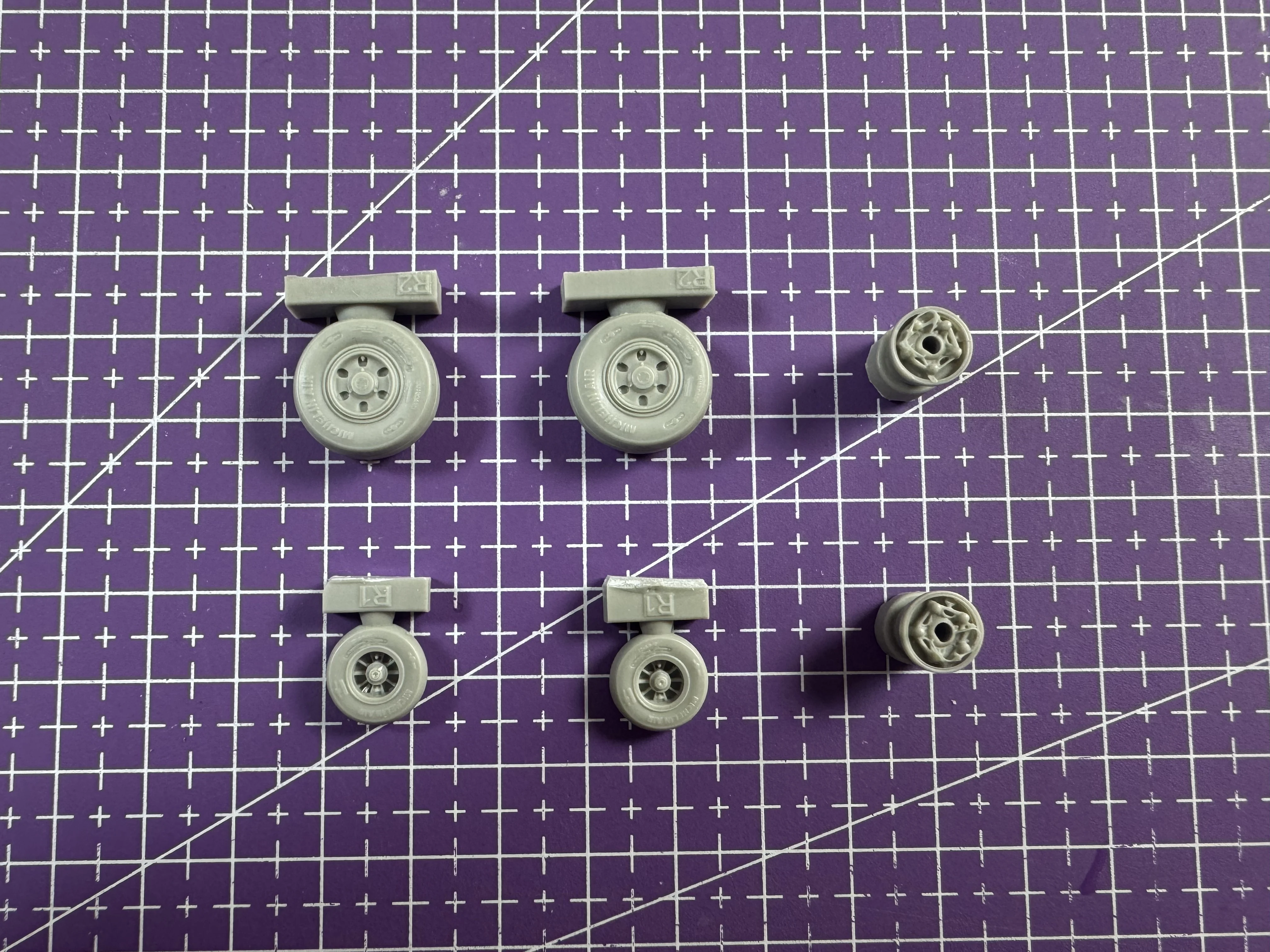 

Комплект для сборки литой под давлением модели из смолы 1:48, GK, полимерное колесо, неокрашенное, необходимо собранно (F18EFG)