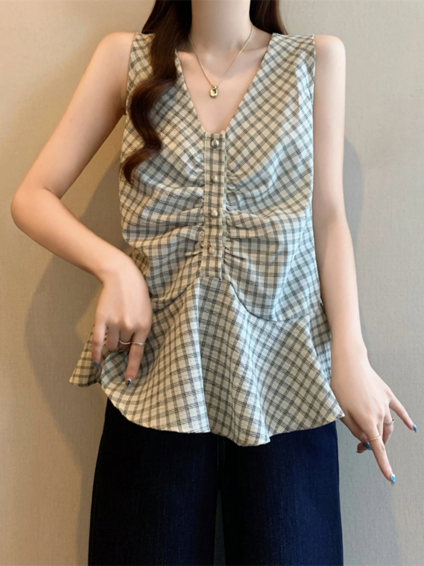 Slimming Checkered V-Neck Sleeveless Vest Shirt Women's Outerwear Summer plus Size Flared Hem Top Commute Style Casual Wear