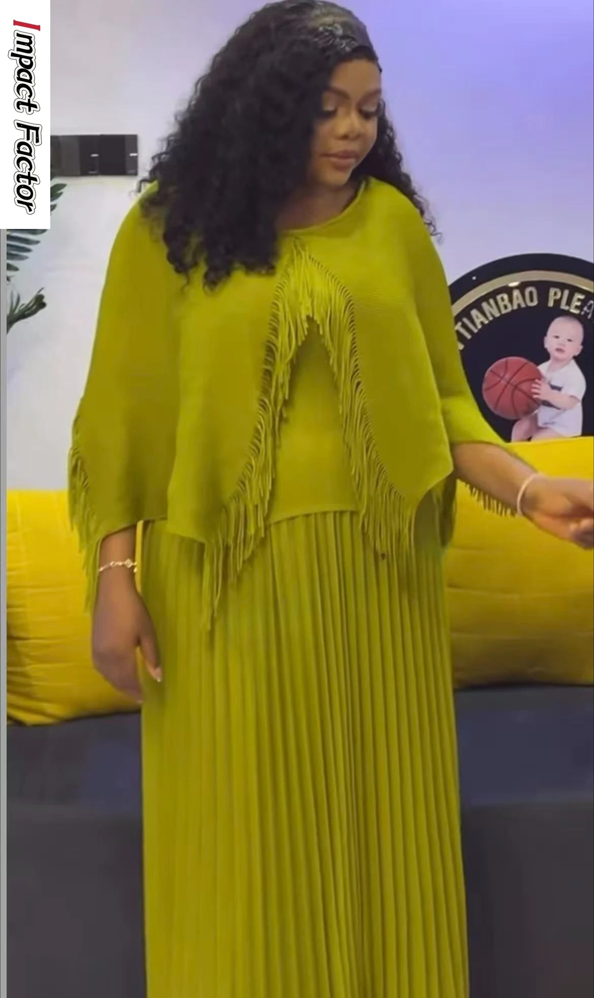 

Miyake Высококачественный плиссированный свободный комплект из двух предметов, женский темпераментный топ с бахромой и рукавами «летучая мышь», нерегулярный топ, модный повседневный комплект с юбкой