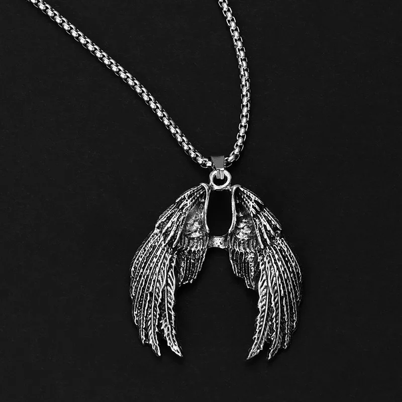 New Street Hip Hop Necklace from Europe and America, Male and Female Personality Angel Wings Pendant Accessories, Neck Pendant