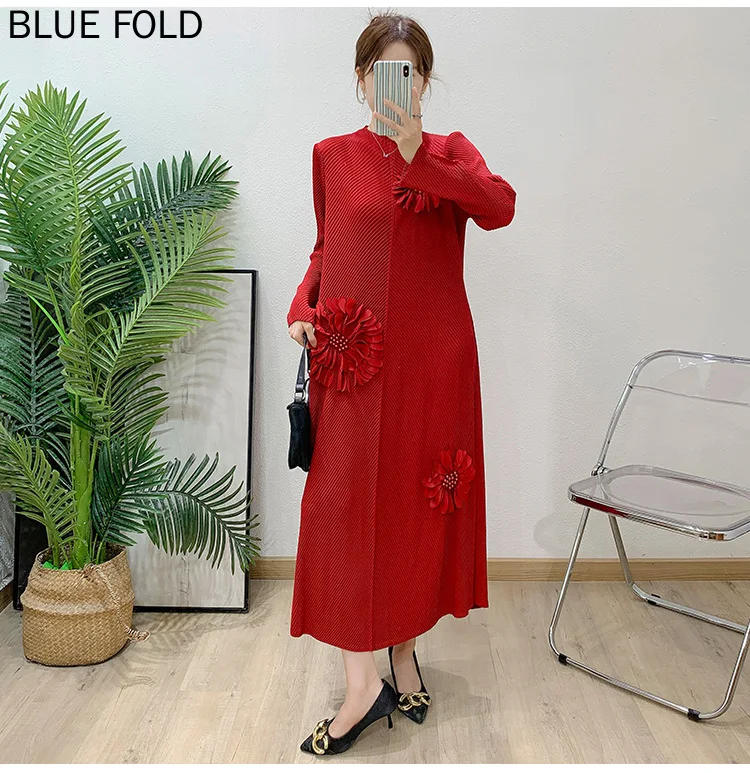 Miyake 2025 verão nova coleção de vestidos plissados com padrões florais costurados à mão e designs de contas faz um visual magro