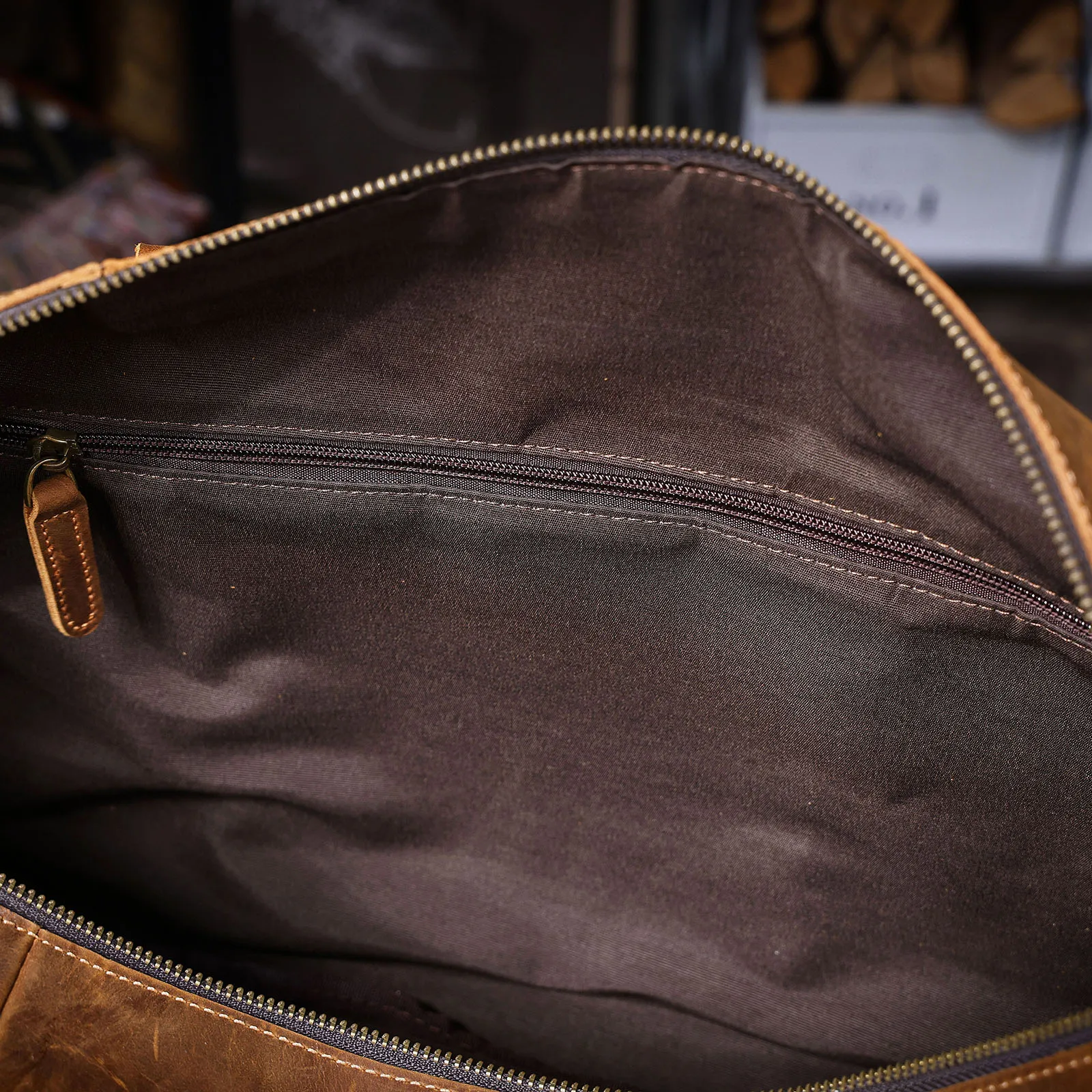 S.WORKER Vintage Vollnarbenleder Herren-Reisetasche Handgefertigte Weekender-Reisetasche – Detail 21