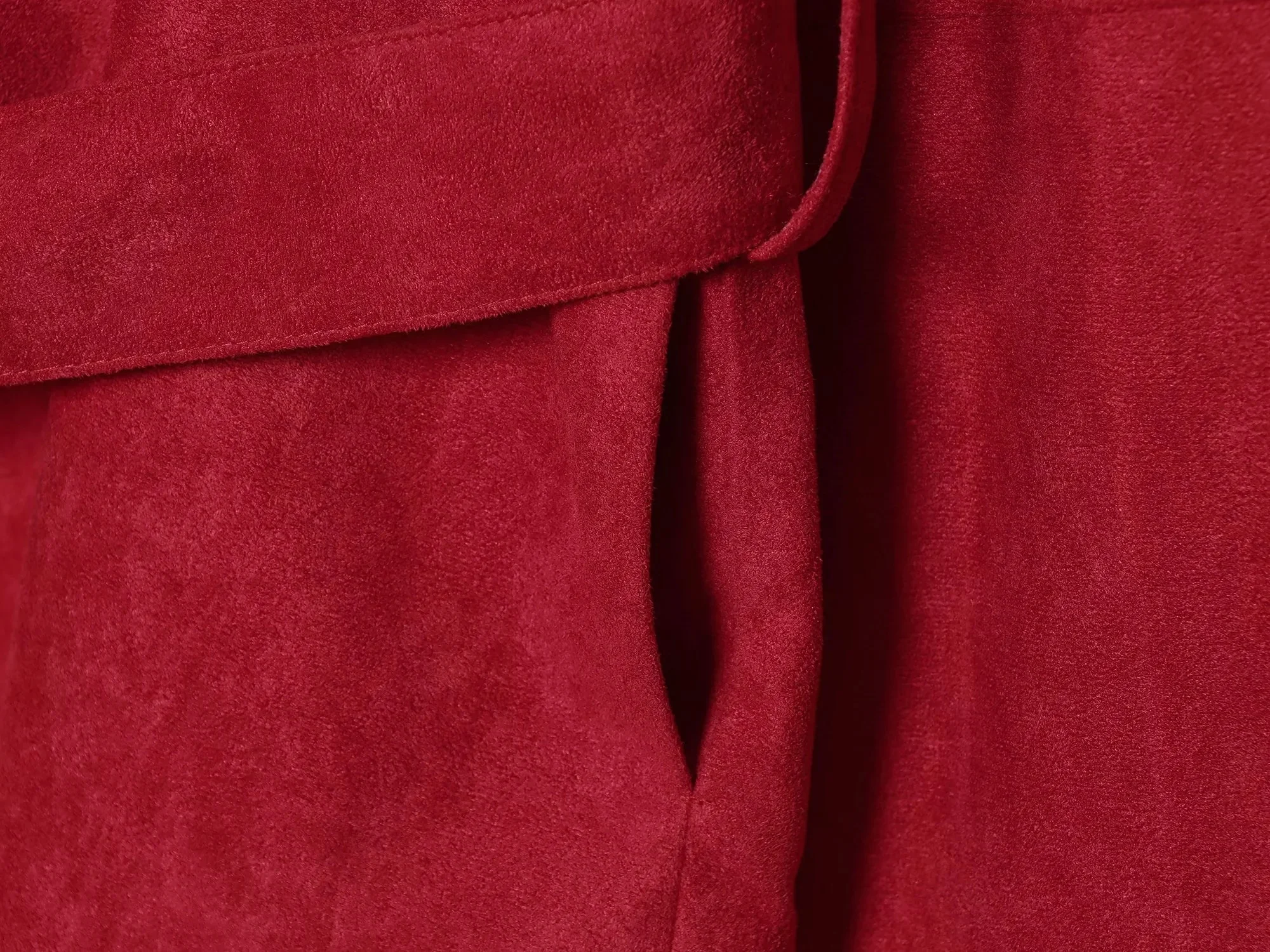 KONDALA Streetwear Casual Chic Rote Damen-Wildlederjacke mit Gürteln, Taschen, Langen Ärmeln, Mode 2026 Herbst Winter Warme Jacke – Detail 8