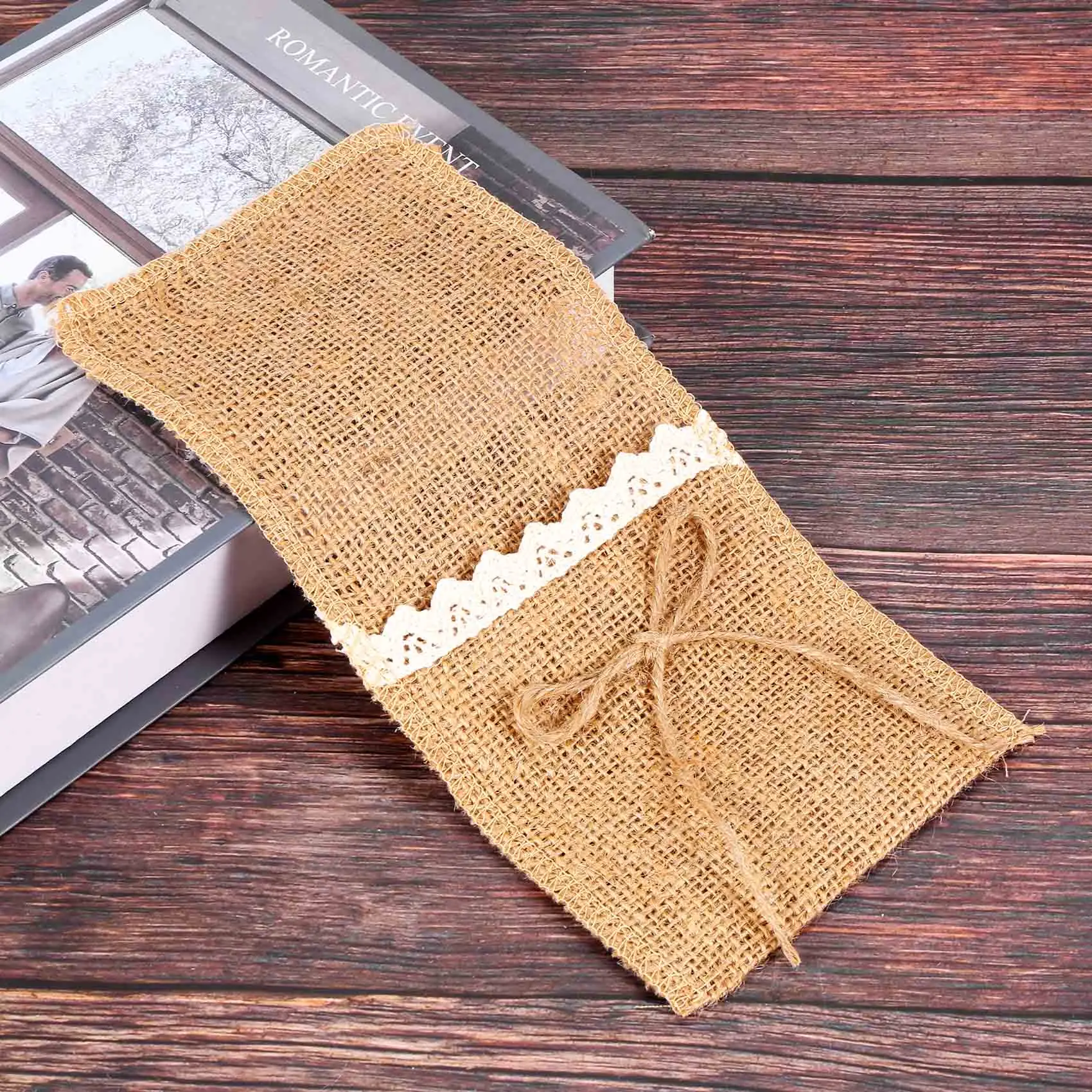 

A29M-20PCS Country Wedding Table Silverware Holder Natural Burlap Cutlery Pockets Fork Pockets Rustic Wedding Decoration