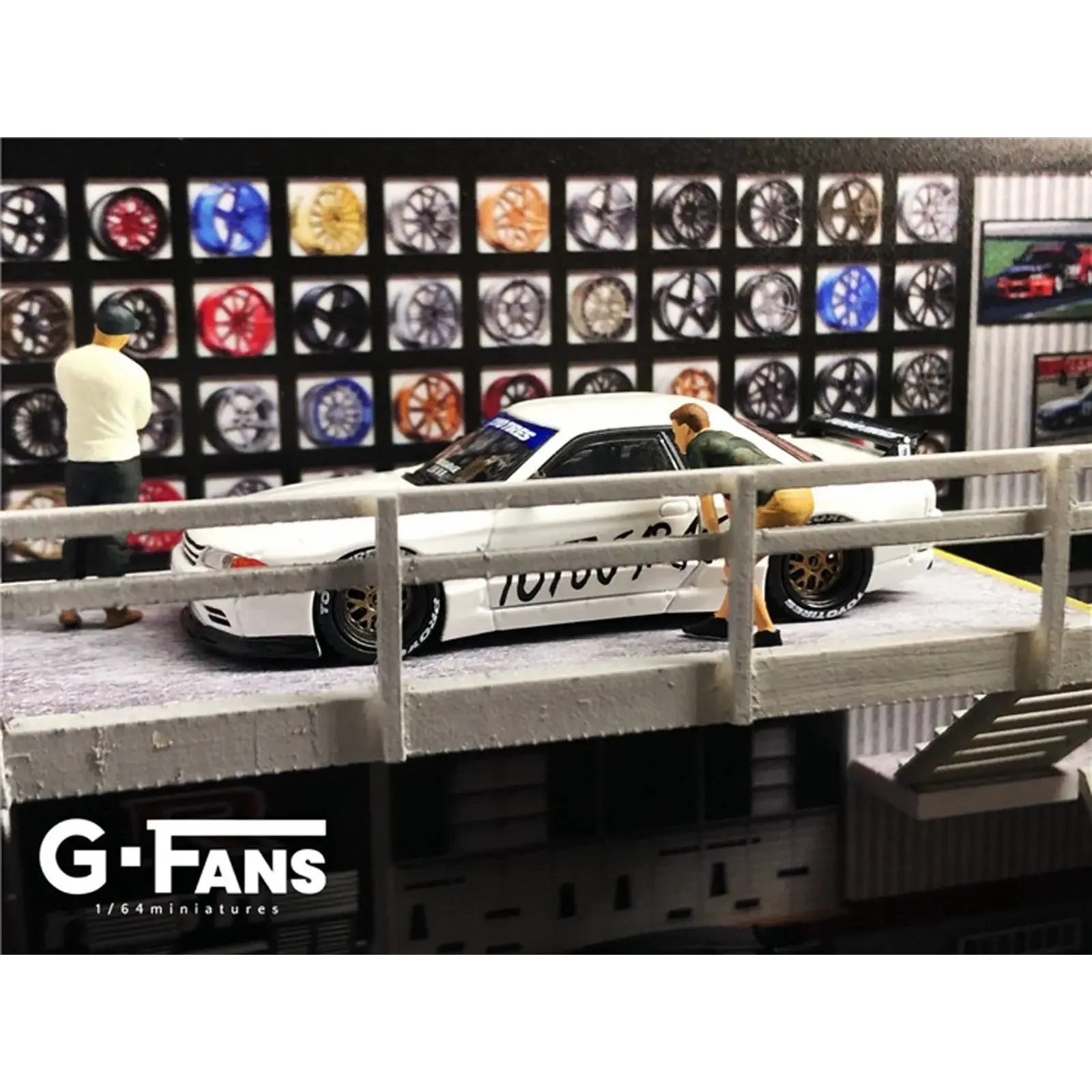 New Diorama 1/64 LED Lighting Double-Deck Model Car Garage Collection Display car model display