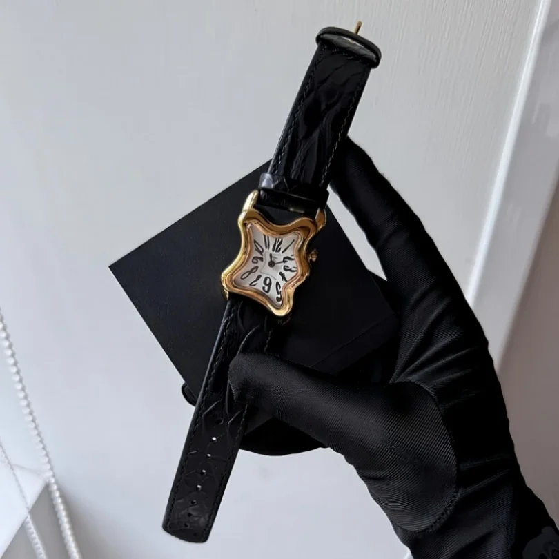 Retro Ladies Quartz Watch Waterproof With Irregular Butterfly Cover of Watch y2k 2025 Winter New Edition Fashionable Accessory