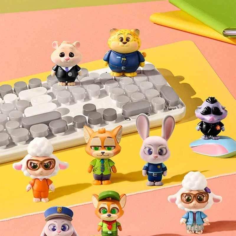 

Disney Zootopia Daily Moments Dress-Up Blind Box Surprise Mystery Box with Cartoon Character Figurines Kids Birthday Gift Collec