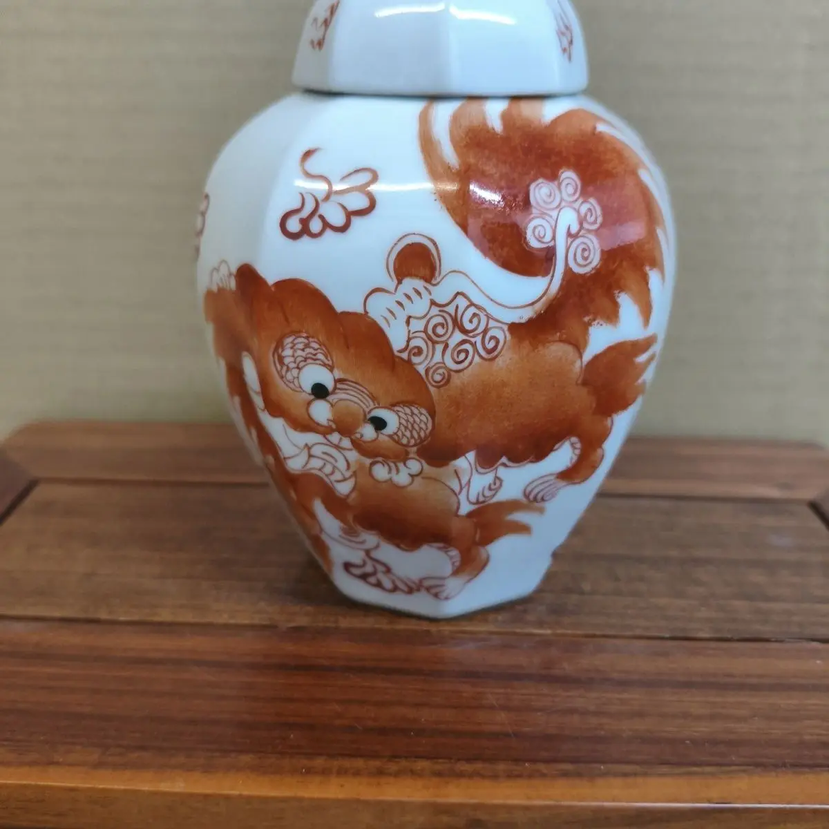 Vintage Hand Painted Pastel Porcelain Tea Caddy With Red Lion Taishi Shaobao Pattern Chinese Antique Collection Storage Jar
