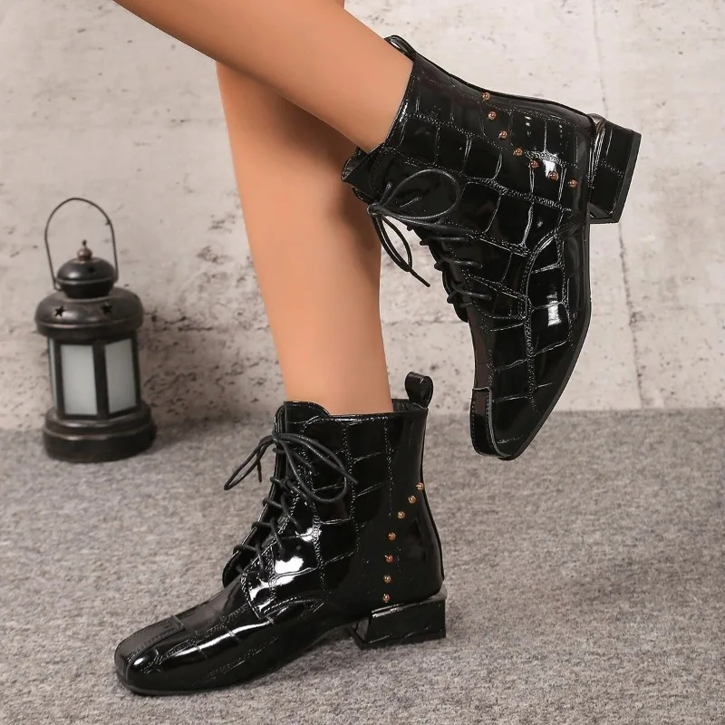 Korean Style Handsome Women's Boots 2024 New Pure Black Lace-up Trendy Shoes 35-42 Large Size Fashionable Women's Boots  TT