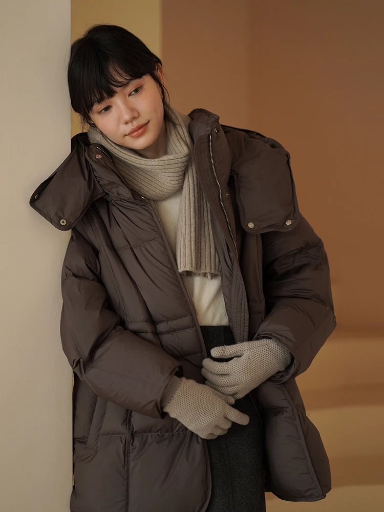 

Хакикики Мисс Мока Город пух Джет Легкий мягкий новый национальный стенд 90 Белый Ду пух Свободная теплая верхняя одежда с капюшоном