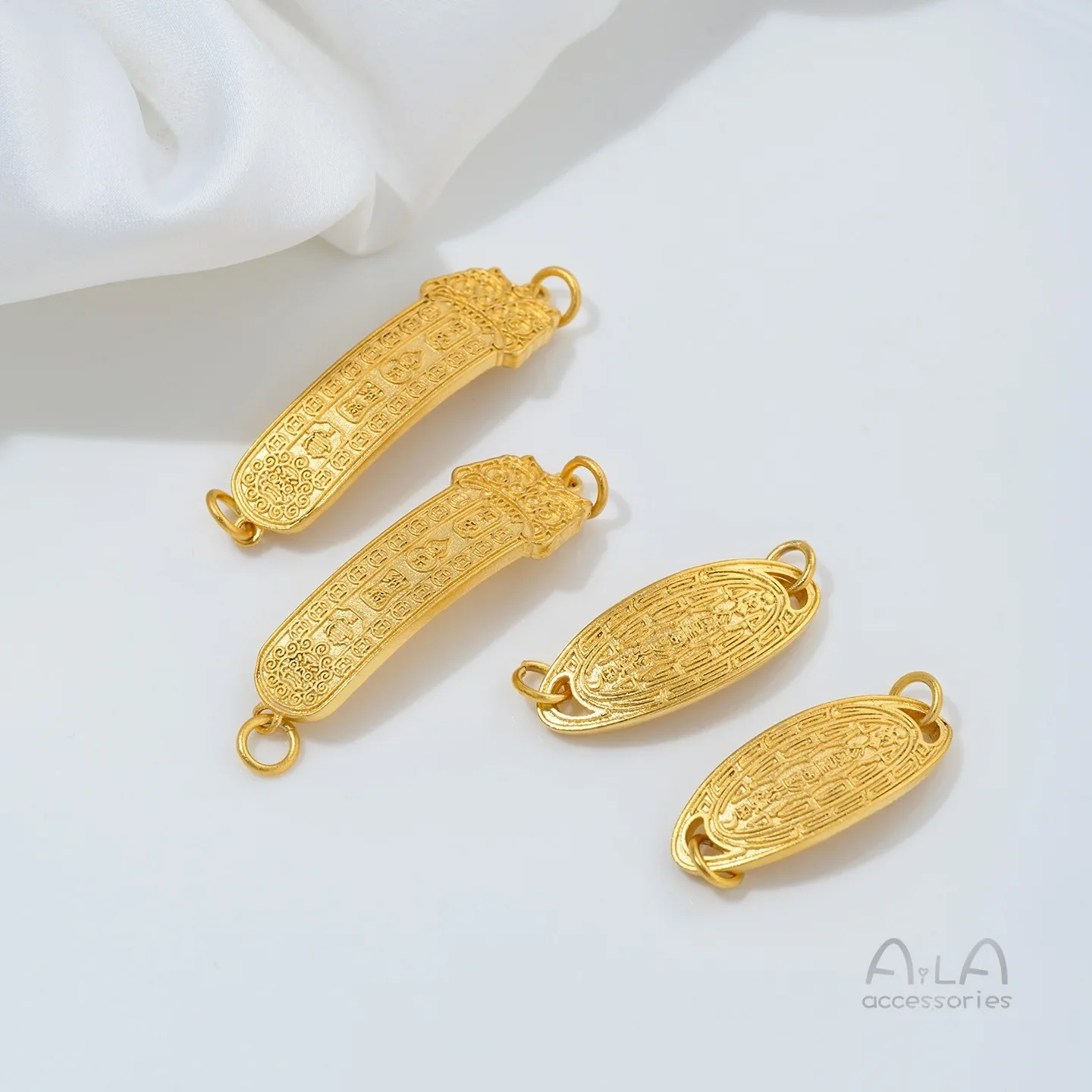 

Copper Plated with 24K Real Gold, Peace, Joy and Good Fortune Double Pendant Diy Handmade Bracelet Necklace Accessory Material