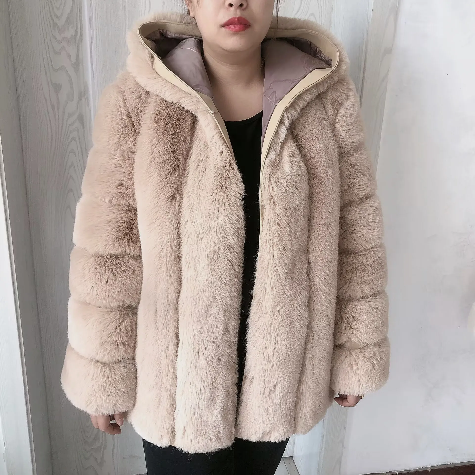 Women\'s faux fur hooded coat winter warm fashion hooded fur jacket imitation fox fur fluffy coat women\'s clothing