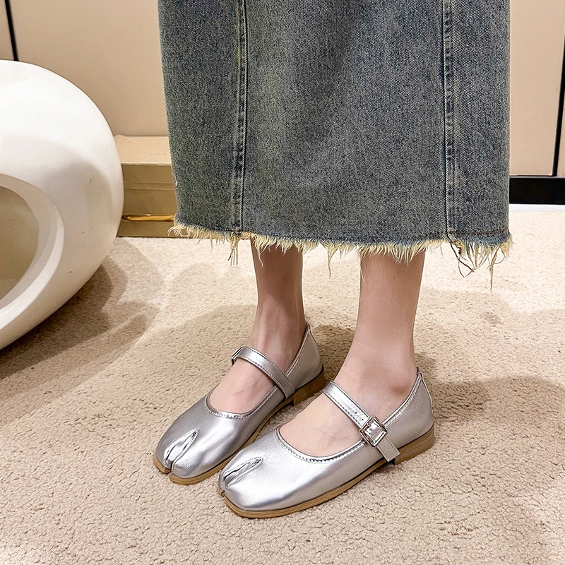 Flache Damen-Slipper mit Schleife, Tabi-Ninja-Schuhe, Pig-Toe-Slipper, Lazy-Person-Hufeisen-Schuhe, Damen-Split-Toe-Sommer-Mokassins, Loafer